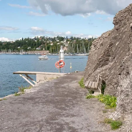 Oslofjord بيت شباب Stabekk